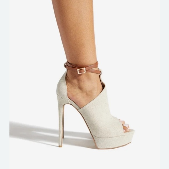 Shoe Dazzle Women Cream Tan Stiletto Platform Mazie Heeled Sandal Shoes Size 10 - Picture 1 of 12